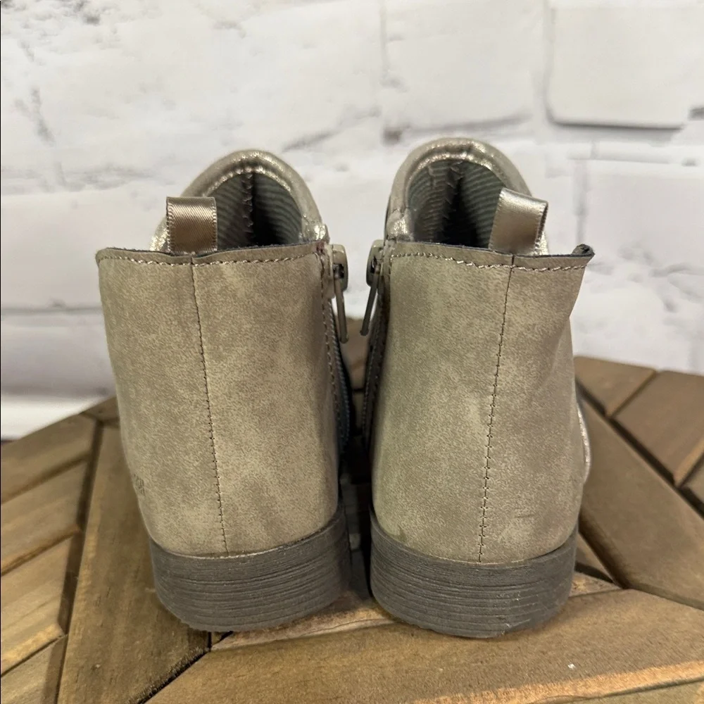 OshKosh B'gosh Estelle Taupe Gray and Pink Glitter‎ Ankle Booties Cutout Design